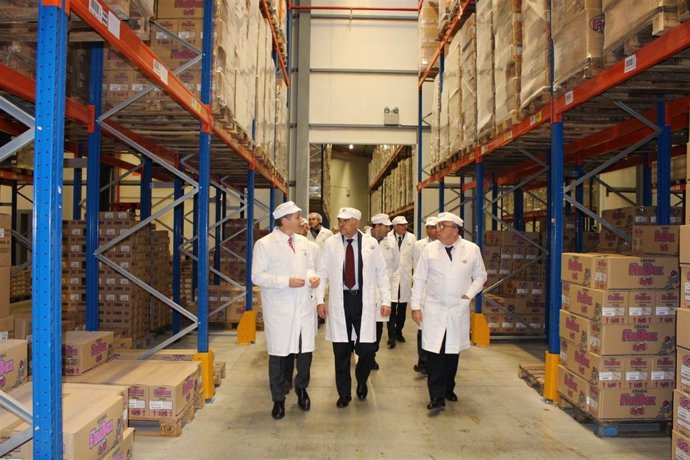 Garre visita la empresa murciana Golosinas Fini