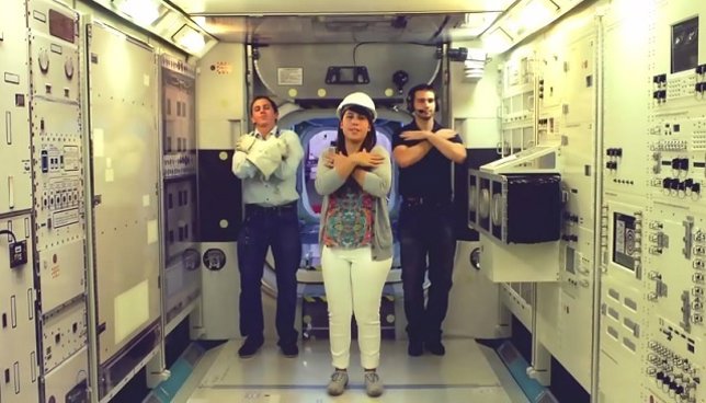 La parodia de la NASA se llama 'All About That Space'