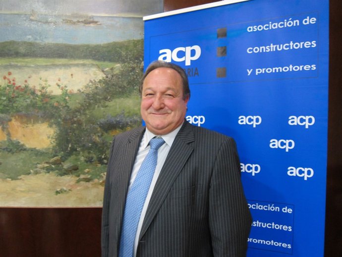 El presidente de la Asociación de Constructores de Cantabria, Justo Cobo