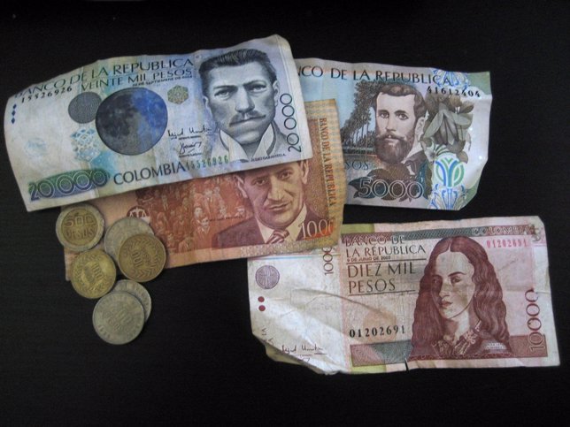 dinero colombia pesos colombianos