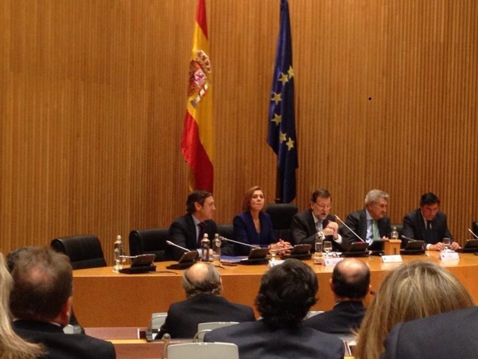 Rajoy presidiendo la reunión del Grupo Popular