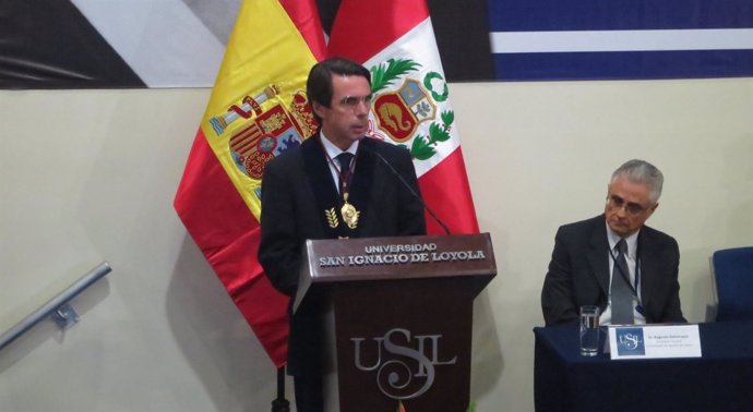 José María Aznar en la Universidad San Ignacio de Loyola de Lima