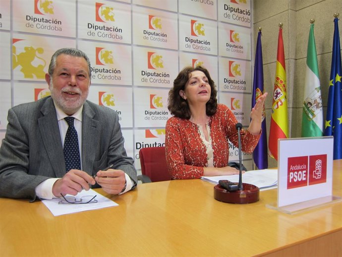 Blanco y Niñoles en la rueda de prensa