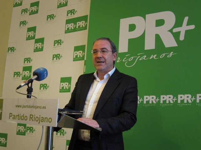 El diputado del PR+, Rubén Gil Trincado, analiza clausulas suelo