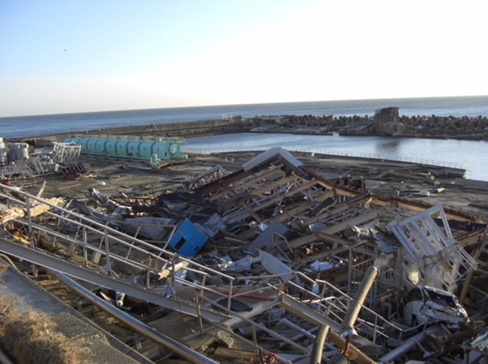 Imagen De Los Destrozos De La Central Nuclear En Fukushima