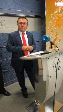 El secretario general del Grupo Socialista en el Congreso, Miguel Ángel Heredia