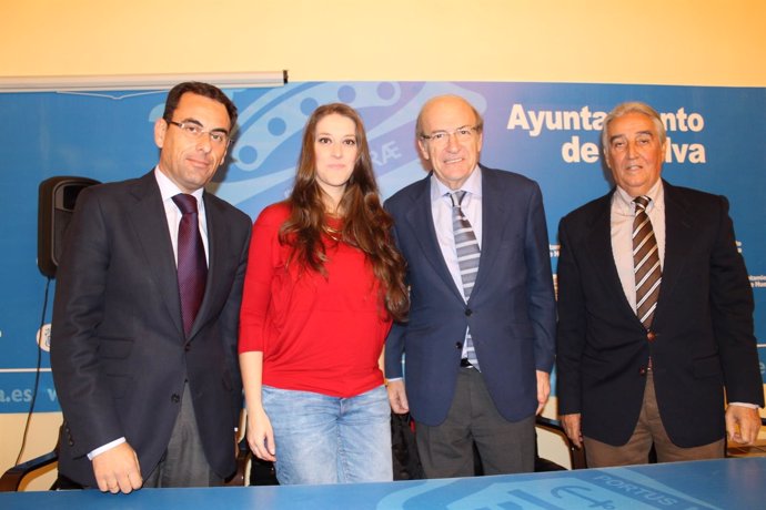 Presentan el concierto que Argentina dará en Huelva por la campaña de Navidad. 