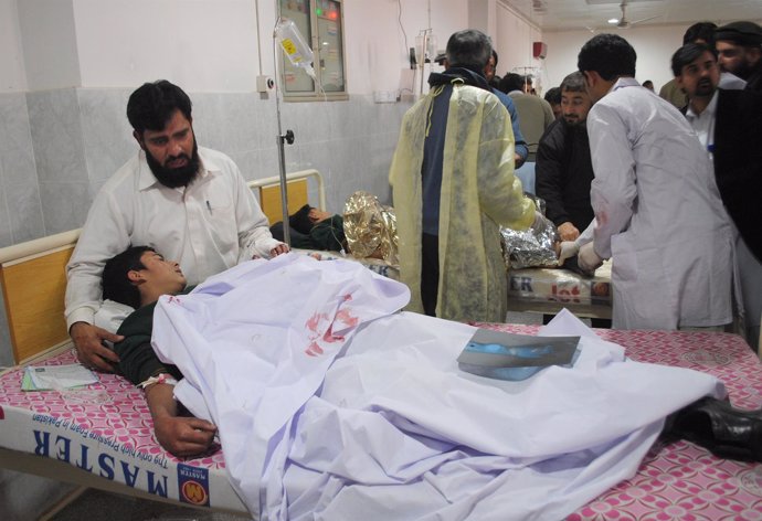 Uno de los estudiantes heridos en el ataque de Peshawar