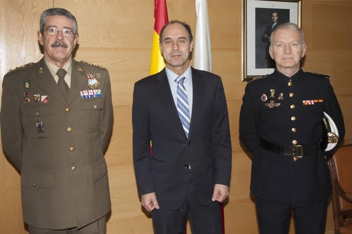 Grande Urquijo, Diego y Yáñez