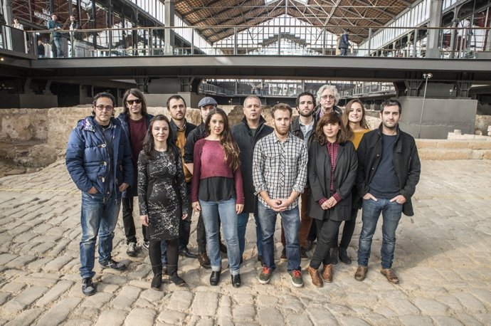 Artistas y organizadores del ciclo musical 'Born de Cançons 2015'