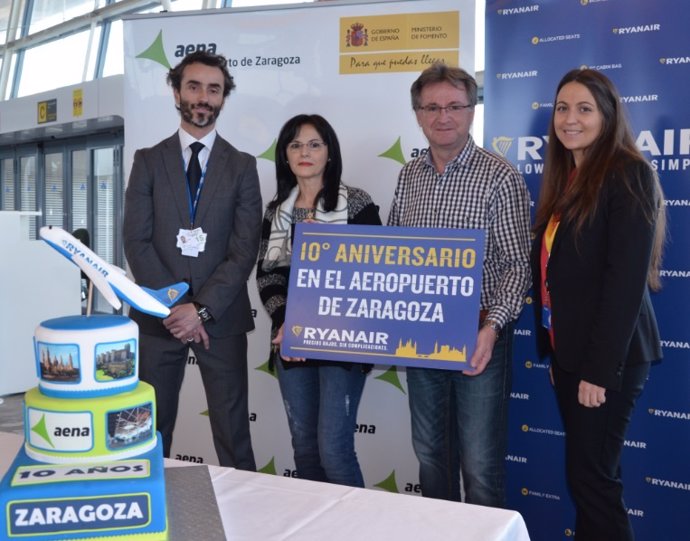 Ryanair ha celebrado su décimo aniversario en Zaragoza