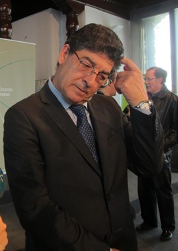 Diego Valderas, hoy ante los medios