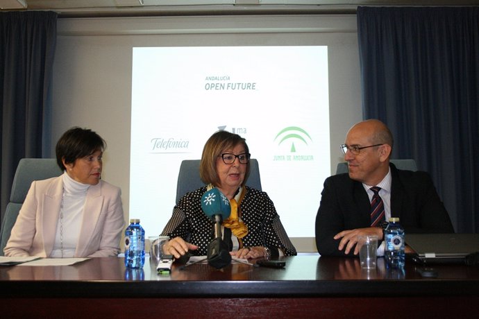 Marta Rueda, De la Calle y José Utrera Telefonica Becas Talentum