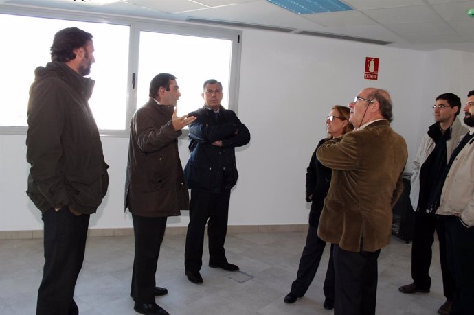 Francisco Pumar y José Luis Sanz en el edificio Centris II