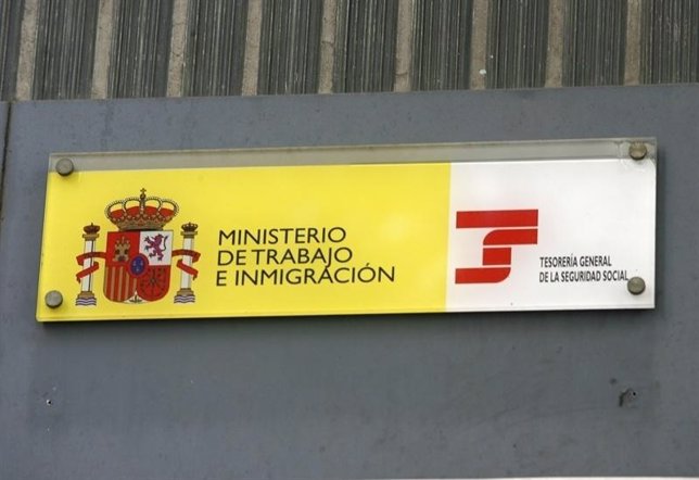 Ministerio De Trabajo E Inmigración.