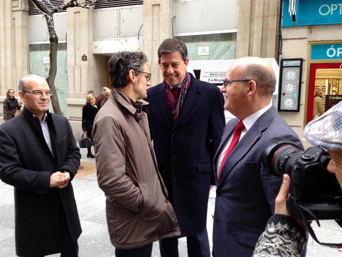 José Ramón Gómez Besteiro , en la foto con Manuel Baltar