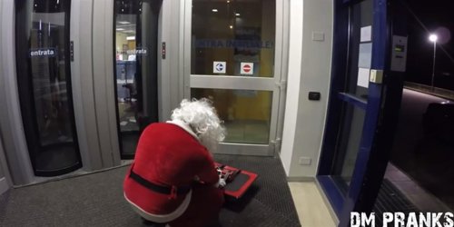 ¿Qué Pasaría Si Santa Claus Se Convirtiese En Un Delincuente?