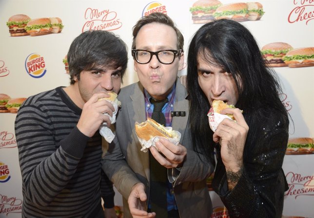 Ernesto Sevilla, Joaquín Reyes y Mario Vaquerizo comen hamburguesas Burger King
