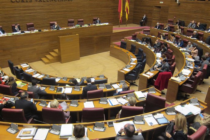 Pleno de las Corts Valencianes.