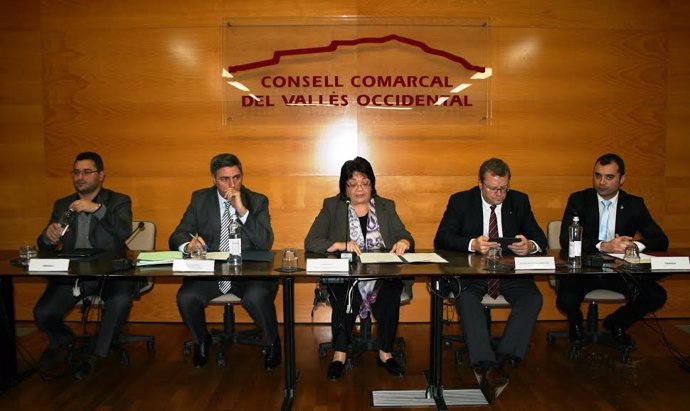 Alcaldes de municipios del Vallès afectados por el vendaval.