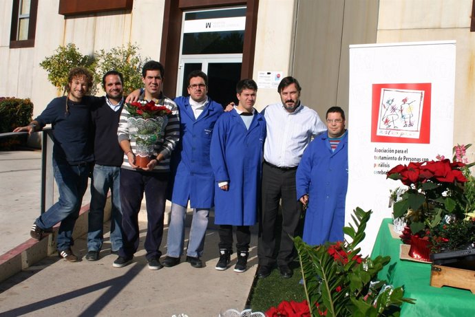 Mesa del Castillo acoge un mercado de plantas en beneficio de Astrapace