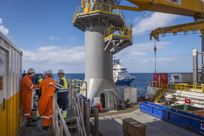 Plataforma de extracción de petroleo