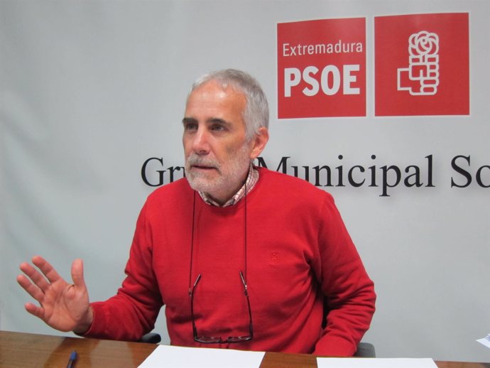 Vicente Valle, portavoz del PSOE en el Ayto Cáceres