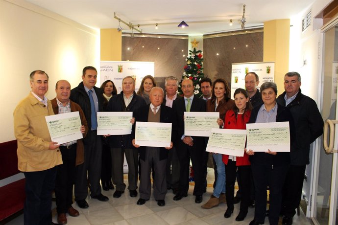 Entrega de ayudas de la campaña 'Euro Solidario' del Colegio de Abogados de Jaén