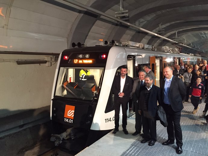 Santi Vila y Enric Ticó han bautizado los nuevos trenes de la serie 114