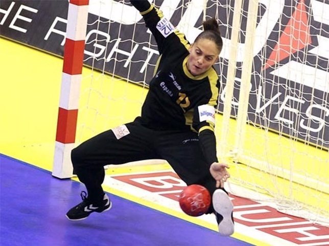 Silvia Navarro selección española balonmano Europeo Serbia