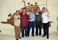 La Asamblea Nacional cubana recibe entre ovaciones a los cubanos liberados por EEUU