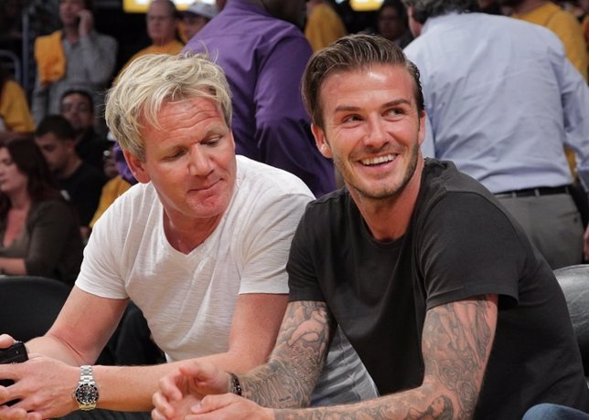 El chef Gordon Ramsay acoge a los Beckham en su casa