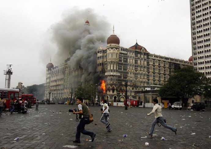 Ola De Atentados En Hoteles Y Otros Edificios En Bombay En 2008