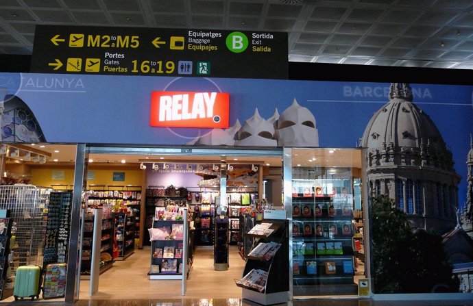 Tienda Relay en la T2 del Aeropuerto de Barcelona