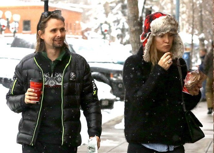 Kate Hudson y Matt Bellamy paseando por Aspen