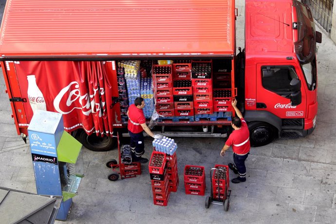 Coca-Cola, trabajadores, consumo, bebida, trabajando