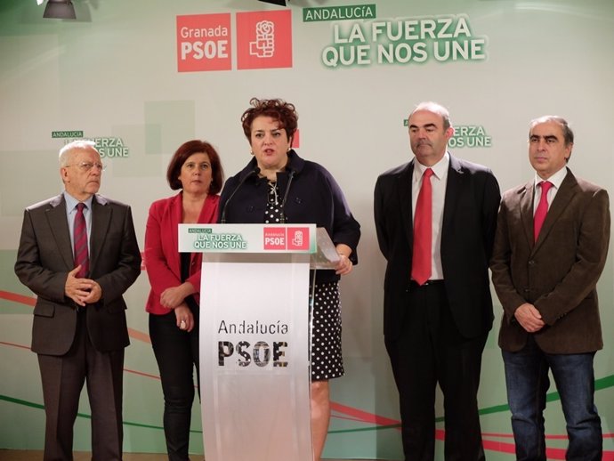 Teresa Jiménez con grupo parlamentario del PSOE