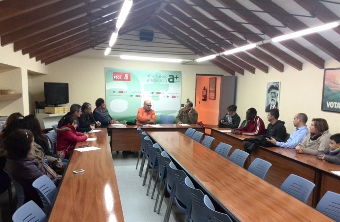 Manuel Fernández se reúne con representantes de ONG