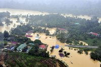 Al menos trece muertos y cinco heridos en las inundaciones del sur de Tailandia
