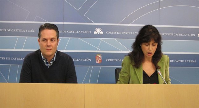 Pedro González y Ana Redondo en rueda de prensa