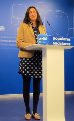 Loles López Gabarro, en la sede del PP-A