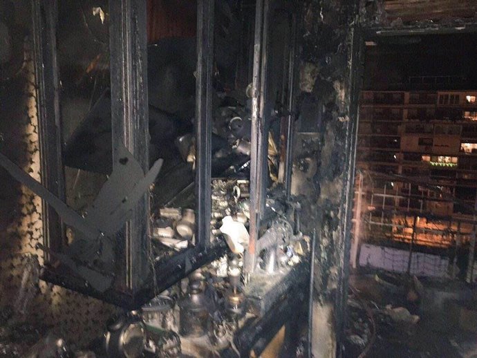 Incendio en una vivienda por una bengala