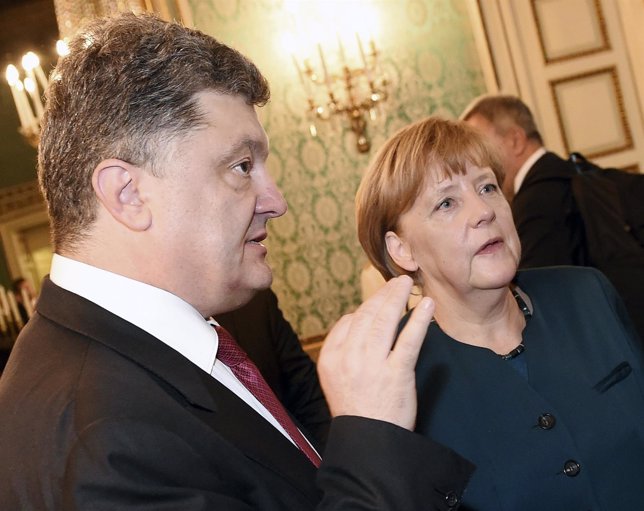 Poroshenko y Merkel 
