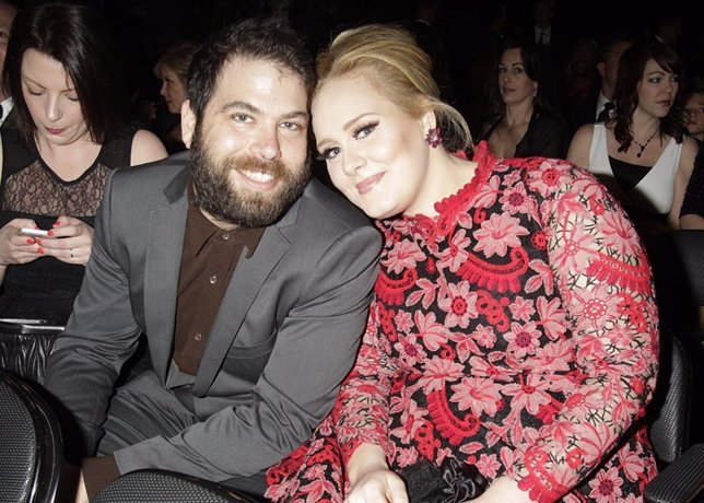 Crisis entre Adele y su novio Simon Konecki, Ya no vivirían juntos