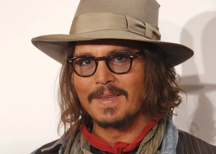 Los actores Angelina Jolie y Johnny Deep en la presentacion en Madrid de la peli