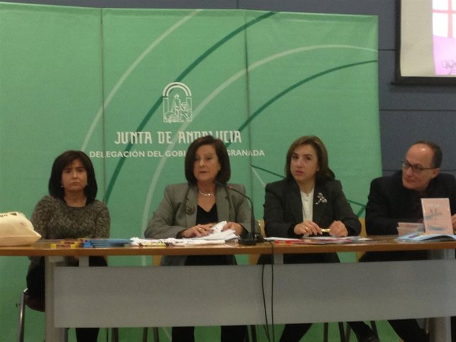 Consejera María José Sánchez Rubio en Granada