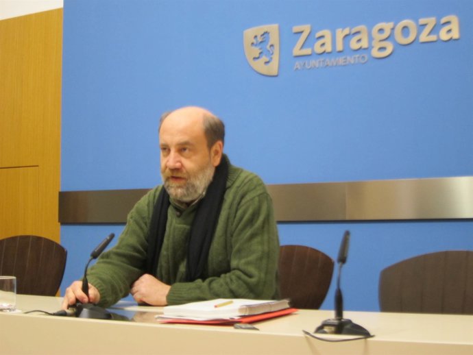 El portavoz del grupo municipal de IU, José Manuel Alonso