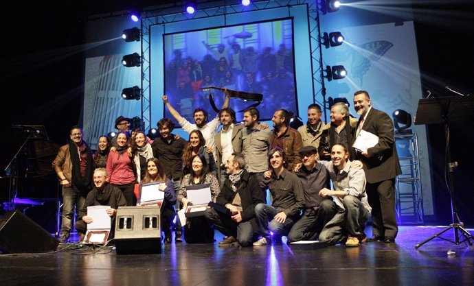 Ganadores y finalistas en el XV concurso de cantautores de Melilla