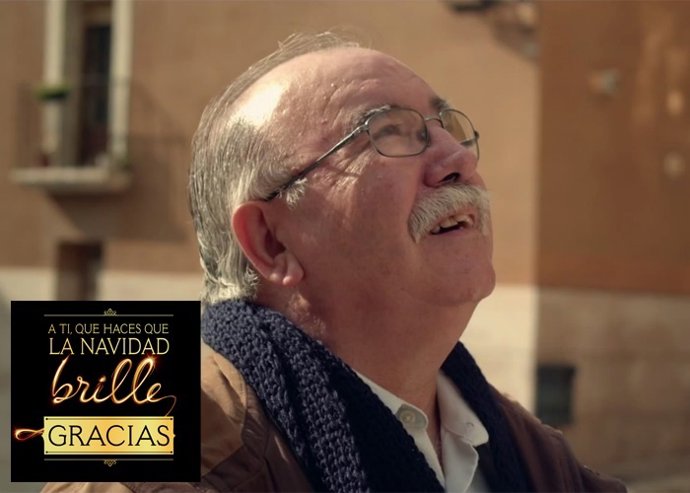 Cirstóbal Conesa, el campanero de la paz, haciendo que cada año brille la Navida