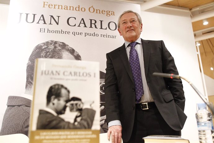 Fernando Ónega presenta su libro Juan Carlos I